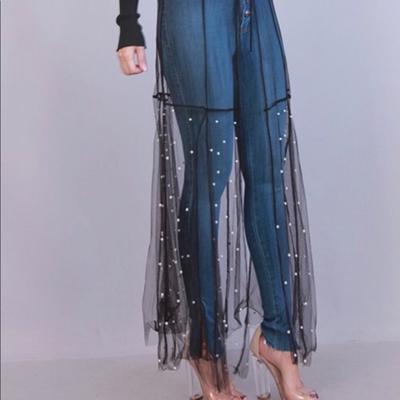 ๐Host Pick๐ Statement Skirt Cover Up - Picture 8 of 9